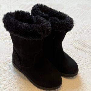 Cat & Jack - Black Faux Fur Lined Kid’s Winter Boots